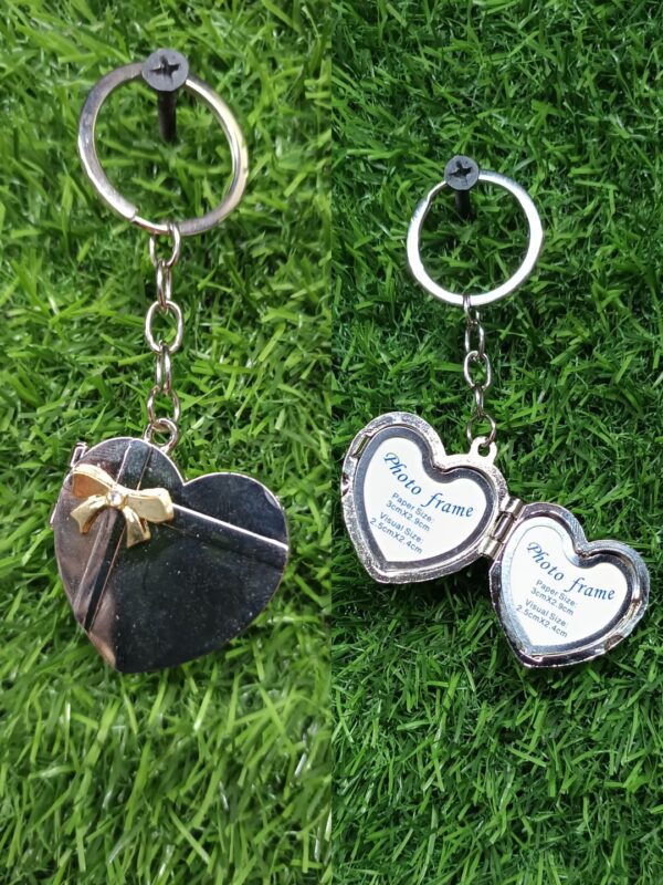 Metal Openable Photo Keyring - Image 2