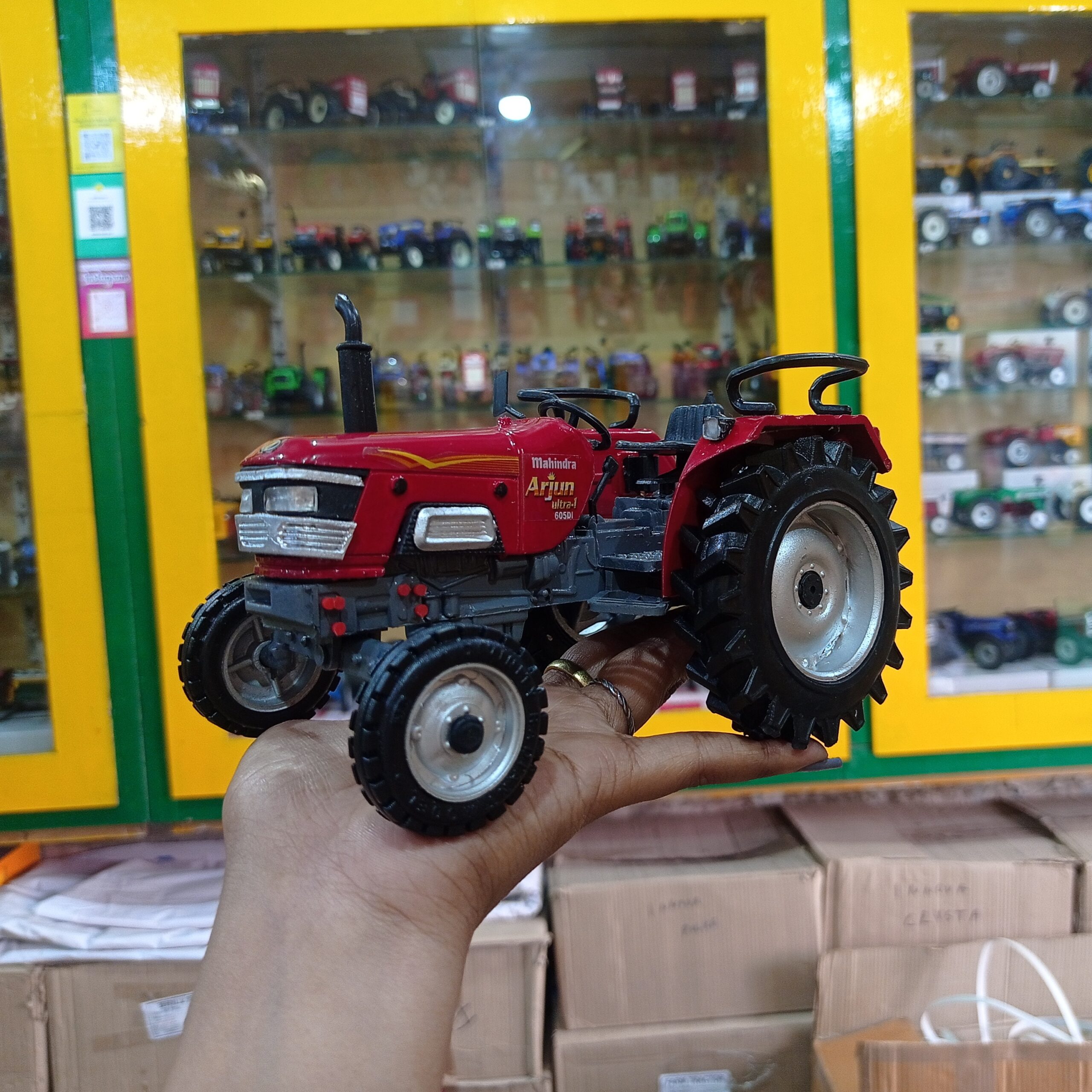 Mahindra tractor sales toy model price