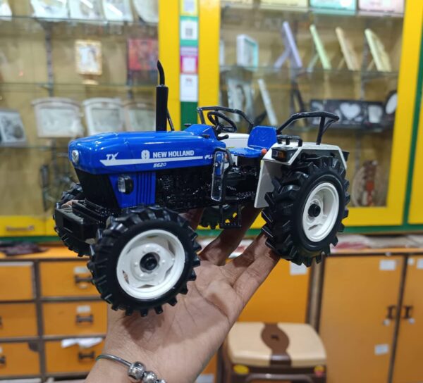 5620 Model Tractor