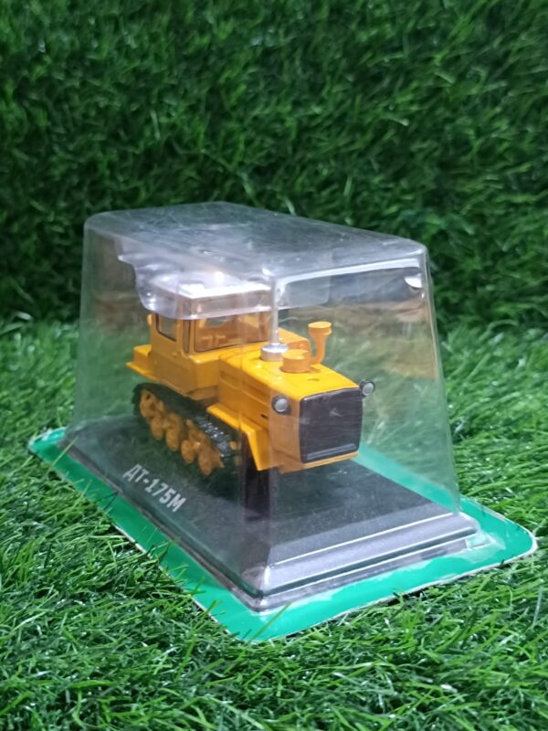 DT-175 M Rare Model Tractor - Image 3