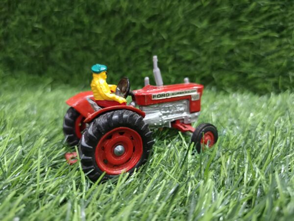 Ford Super Major Rare Model Tractor - Image 4