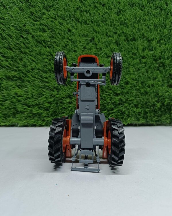 ES 37 Model Tractor With Handmade Bonnet - Image 2