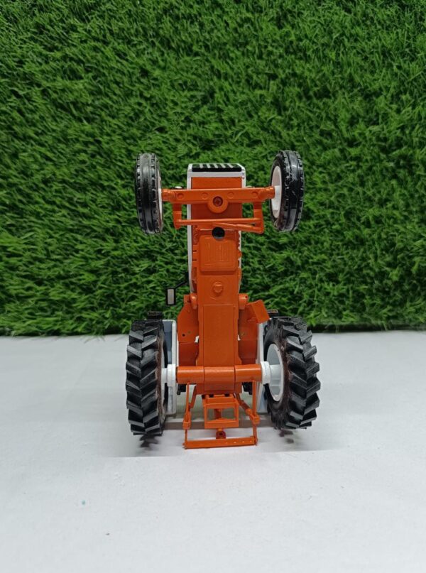 ES 335 Model Tractor With Handmade Bonnet - Image 2
