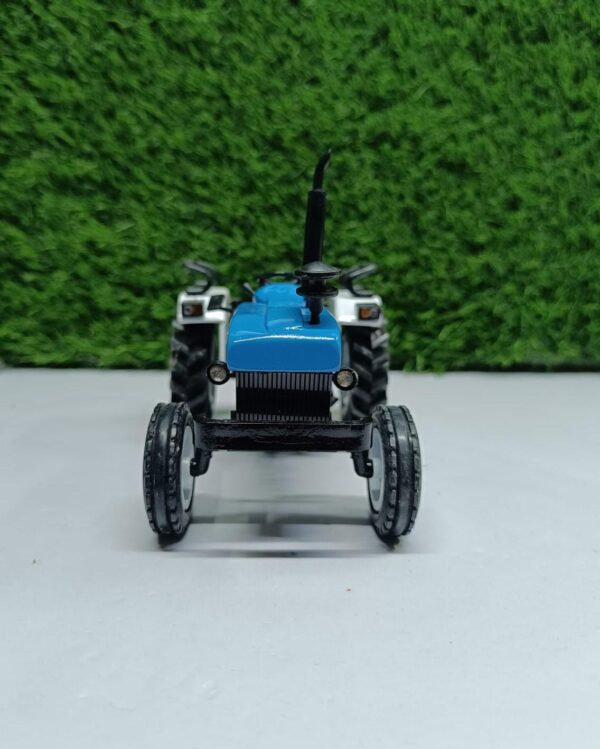 3630 Model Tractor With Handmade Bonnet - Image 4