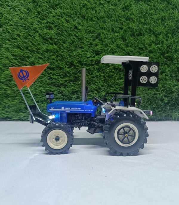 5620 Modified Model Tractor With Working Lights Type- 2 - Image 5