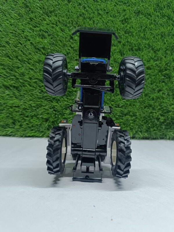 5620 Modified Model Tractor Type- 1 - Image 2