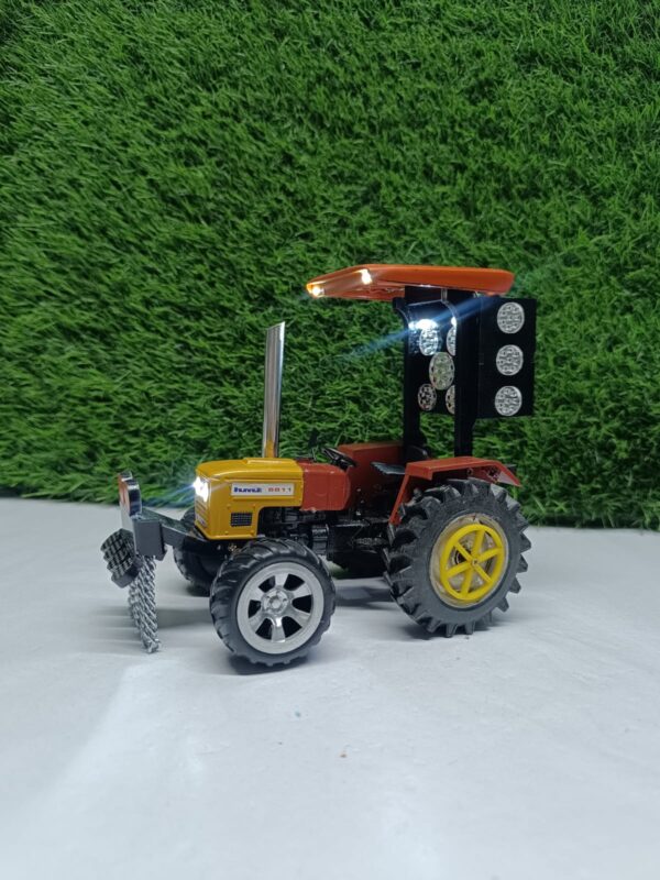 5911 Modified Model Tractor With Working Lights Type- 3