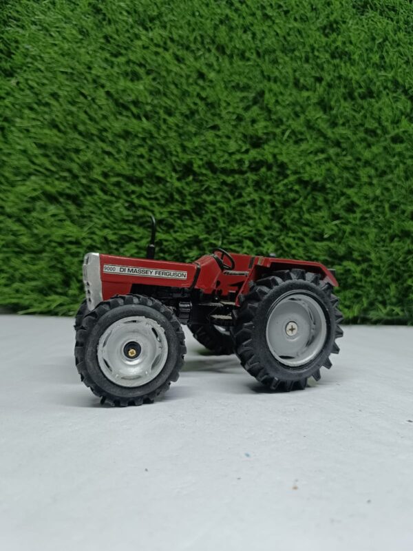 9000 4WD Model Tractor