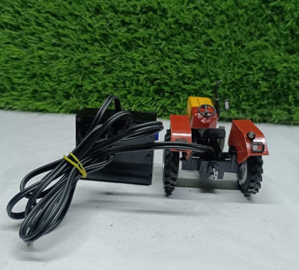 5911 Wired Remote Control Model Tractor - Image 4