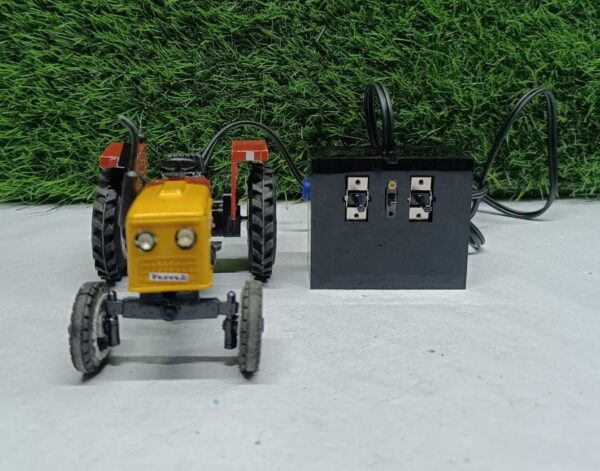 5911 Wired Remote Control Model Tractor - Image 3