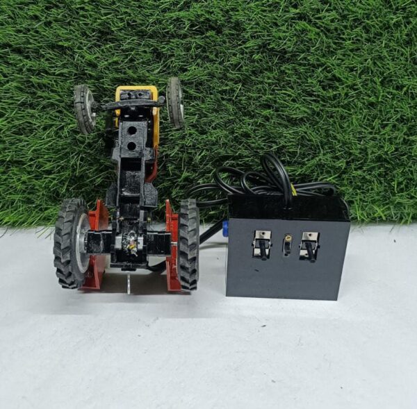 5911 Wired Remote Control Model Tractor - Image 2