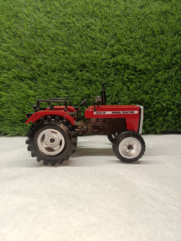 MF 1035 Model Tractor Type- 2 - Image 3