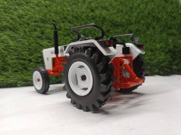ES 335 Model Tractor With Handmade Bonnet Type 2 - Image 4