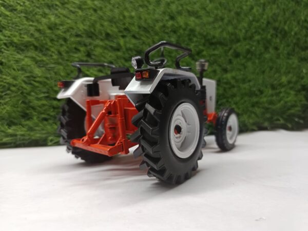 ES 335 Model Tractor With Handmade Bonnet Type 2 - Image 2
